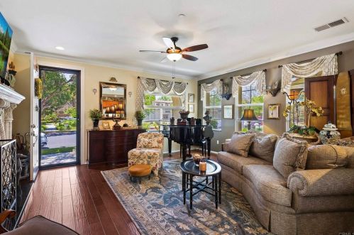 3652 Summit Trail Ct, Carlsbad, CA 92010-5568