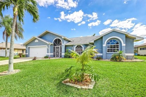 1224 2nd St, Cape Coral, FL 33990-1759