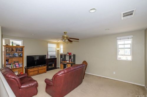 12594 Bar Harbor St, Victorville, CA 92392-4826