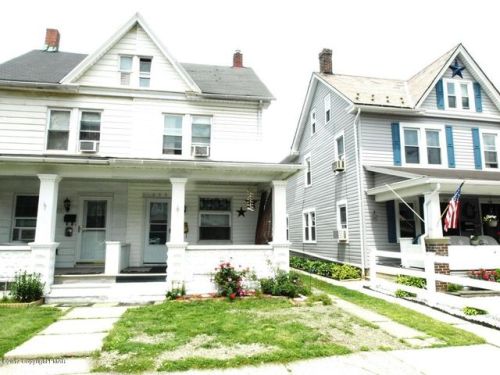 539 Franklin Ave, Palmerton, PA 18071-1615