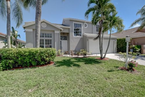 9553 Tavernier Dr, Boca Raton, FL 33496-2105