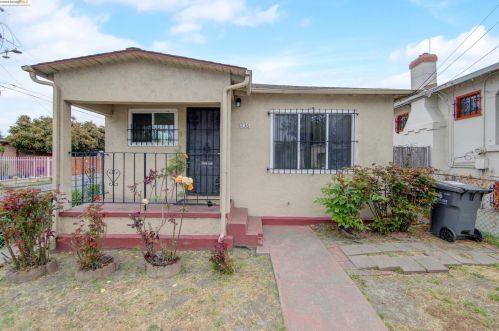 1136 92 Ave, Oakland CA 94603-1358 exterior