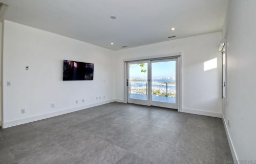 621 San Elijo St, San Diego CA  92106-3413 exterior