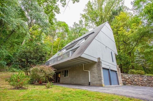 2 Ryder Rd, Briarcliff, NY 10510-1517