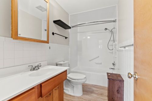 1804 4th St, Beaver Falls PA  exterior