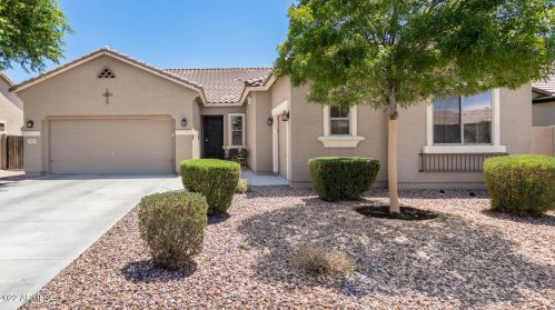 1939 Merlot St, Gilbert, AZ 85298-0816