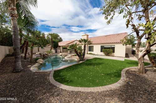 9031 Caribbean Ln, Scottsdale, AZ 85260-2746