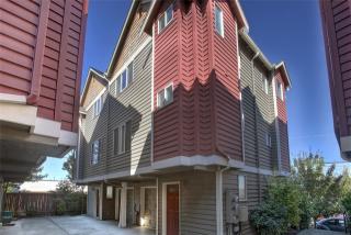 601 85th St, Seattle, WA 98117-3144