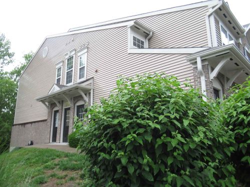574 Rivers Breeze Dr, Covington, KY 41016-1704