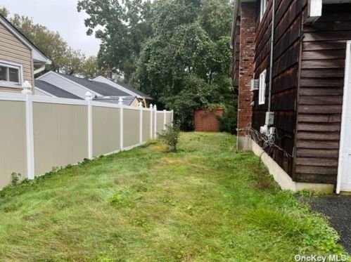 232 Pulaski Rd, Huntington Station NY  11746-1534 exterior