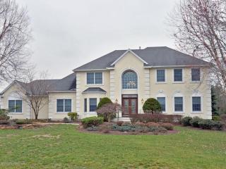 509 Apache Trl, Morganville, NJ 07751-4632
