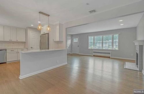 35 Addison Pl, Ho Ho Kus, NJ 07423-1662