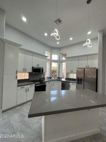 31017 42nd Way, Cave Creek AZ  85331-3808 exterior