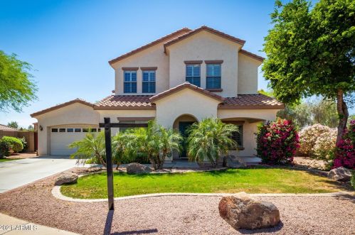 6810 Amethyst Dr, Chandler, AZ 85249-7195