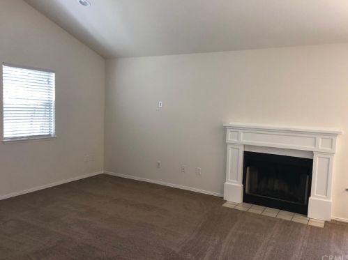 40 Thomas Ct, Templeton, CA 93465-9502
