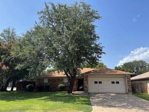 5824 Fair Wind St, Fort Worth TX  76135-2015 exterior