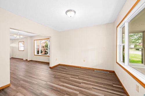 319 84th Ave, Duluth, MN 55807-1748