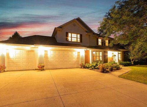 798 Estate Dr, Fond Du Lac, WI 54935-8318