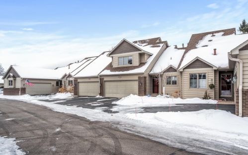 621 Sullivan Dr, Minneapolis, MN 55421-1779