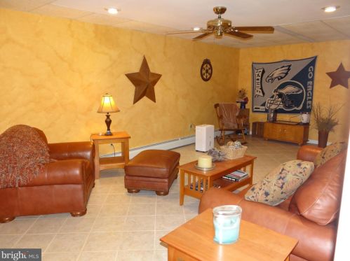 27 Eaton St, Schuylkill Haven PA  17972-1022 exterior