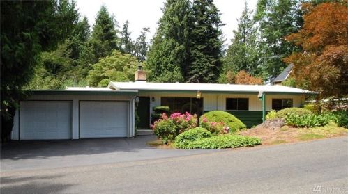 1917 Jackson Dr, Bremerton, WA 98312-2547