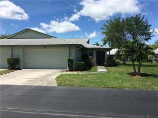 3932 Center Gate Cir, Sarasota, FL 34233-1523