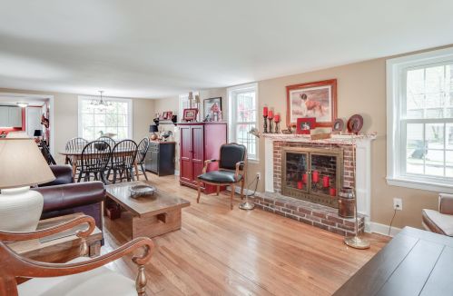 204 Dunstable Rd, Nashua NH  03062-2340 exterior