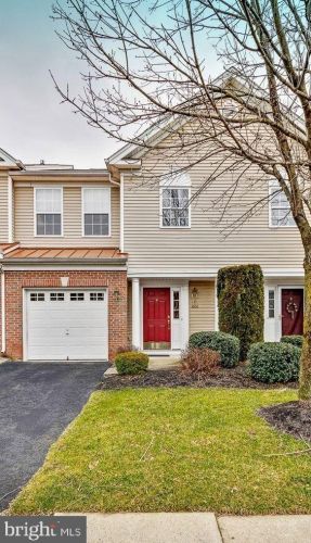 1606 Nathan Dr, Riverton, NJ 08077-1554