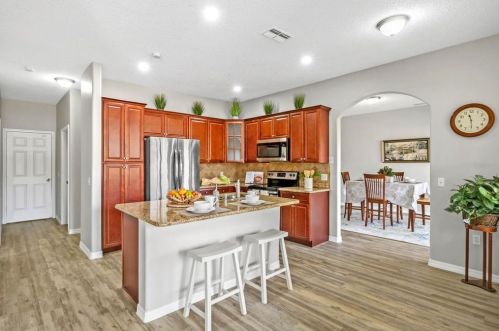 133 Mediterranean Ct, Kissimmee, FL 34758-3904