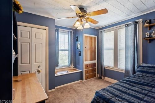 320 Walnut St, Roselle Park NJ  07204-2012 exterior