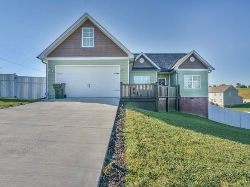 191 Roscoe Fitz Rd, Johnson City, TN 37615-3437