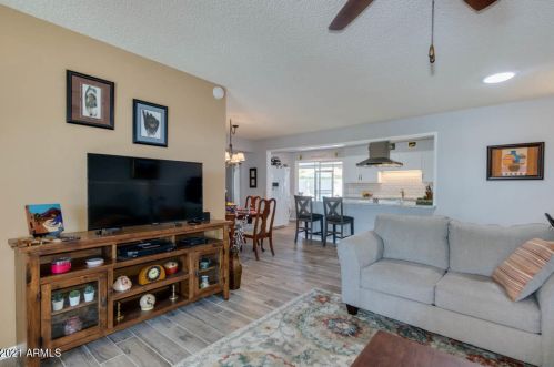 13306 Copperstone Dr, Sun City AZ  85375-4819 exterior