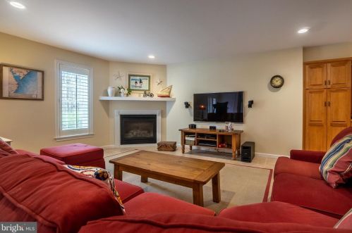 1350 Skelp Level Rd, Downingtown PA  19335-4042 exterior