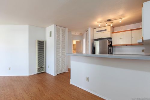 727 University Ave, San Diego, CA 92103-2900