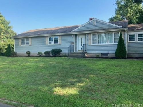 45 Overland Dr, Stratford, CT 06614-2217