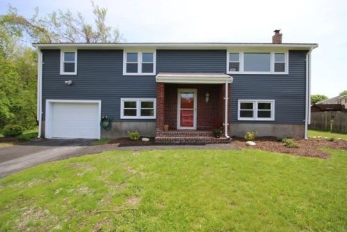 31 Forest Rd, Holbrook, MA 02343-1256