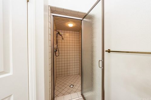 508 Heatherwood Dr, Madera CA  93637-2744 exterior