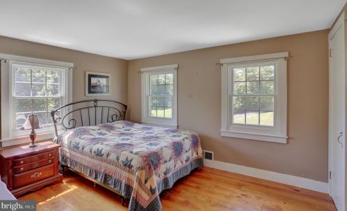 249 Roth Rd, Paradise Park, PA 17068-8545