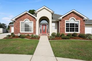 4105 Bayou Castine Dr, Kenner, LA 70065-6631
