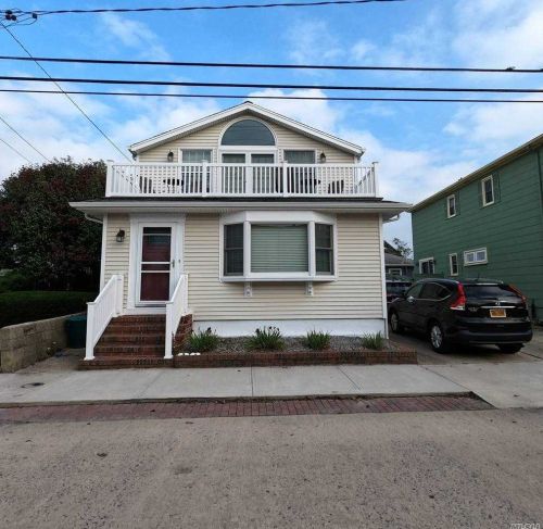 70 Garden City Ave, Pt Lookout, NY 11569-3002