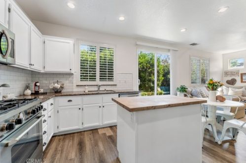 205 Sparkleberry Ave, Orange CA  92865-5012 exterior