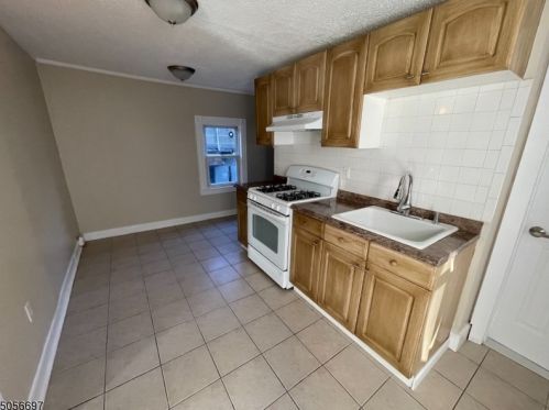 416 Grand Ave, Rahway NJ  07065-5301 exterior