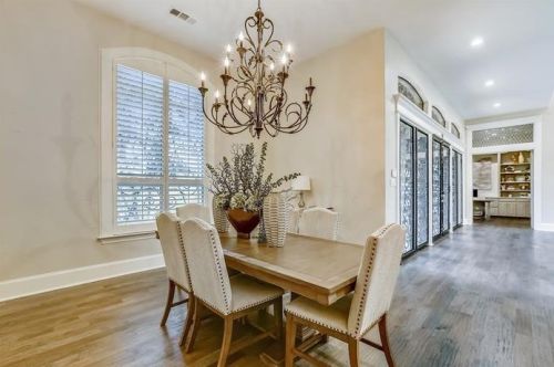 4700 Tour 18 Dr, Lewisville TX  75022-6450 exterior