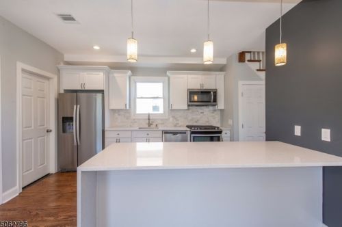 57 Van Pelt Pl, Little Falls NJ  07424-1087 exterior