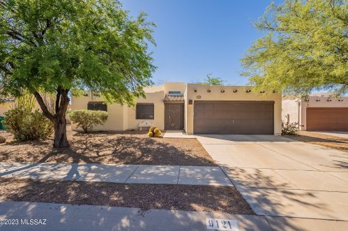 9121 Veridian Dr, Tucson, AZ 85743-9015