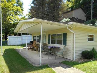 340 Tub Run Rd, Listonburg, PA 15424-2056