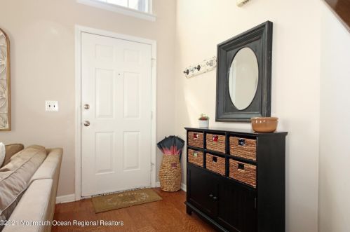 3402 James Ct, Middletown NJ  07748-3470 exterior