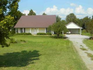 424 Riverview Dr, Natchez, LA 71456-3509
