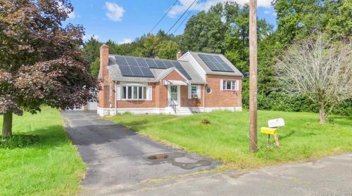 175 Crest St, Waterbury, CT 06708-2836
