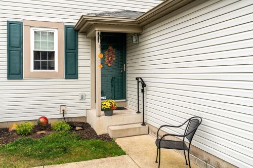 7360 Donovan Dr, Blacklick, OH 43004-9490